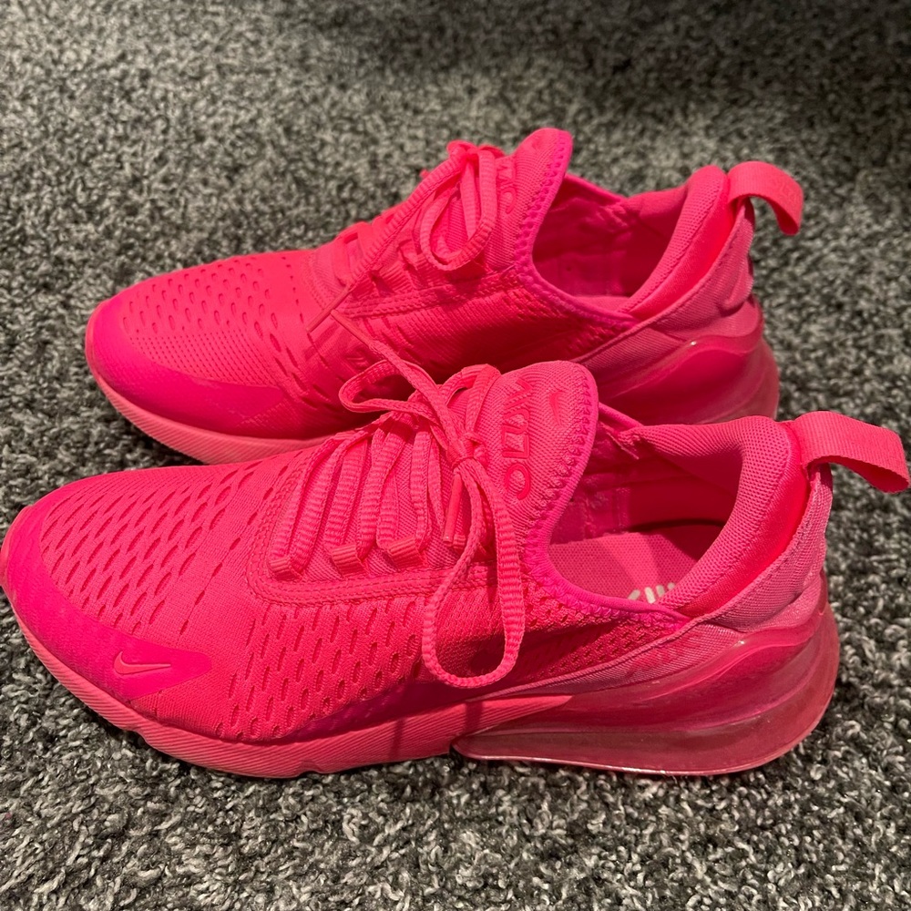 Nike air max 270s in pink size 8